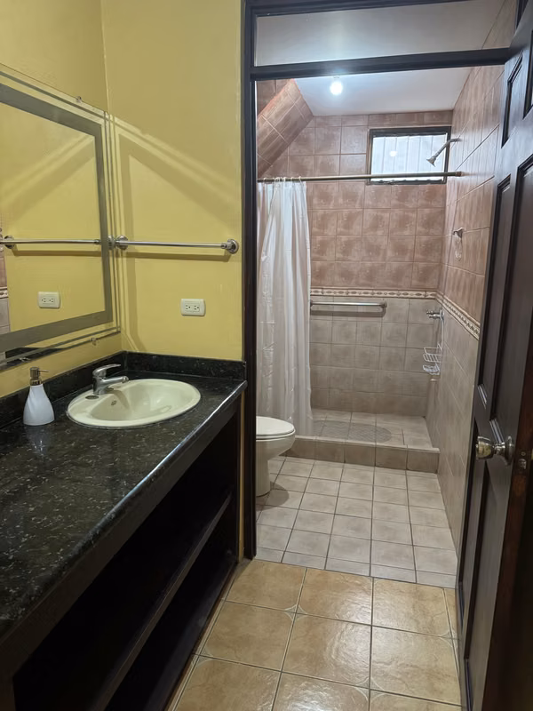 Apartamento pequeño de 2 cuartos