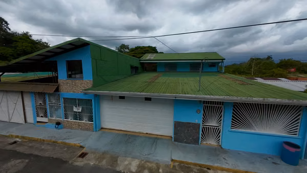 Sale of the house in Guapiles Pococci
