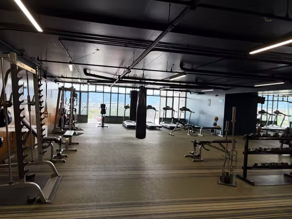 Venta de Studio Amoblado en Escalante.