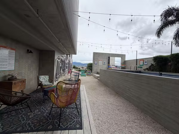 Venta de Studio Amoblado en Escalante.