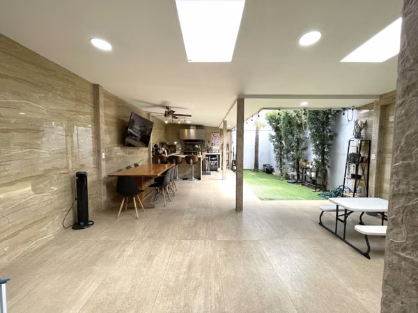 VENTA DE CASA EN CONDOMINIO RIO PALMA, ESCAZÚ, 4 PARQUEOS