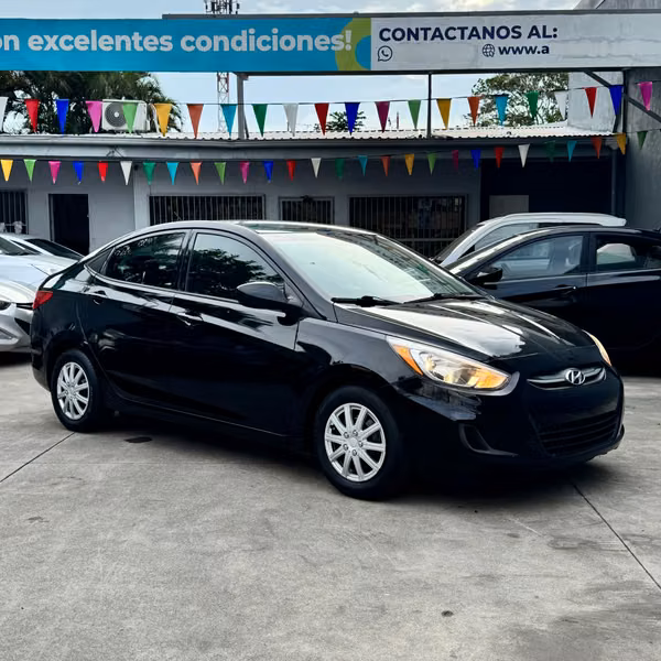 HYUNDAI  ACCENT 2017  A CREDITO