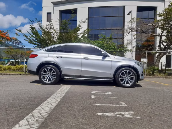 MERCEDES BENZ GLE 350D COUPE