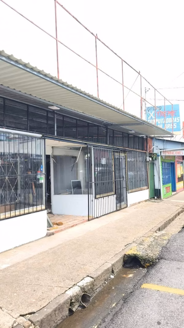ALQUILO LOCAL Comercial Contiguo a Perimercados Orotina Centro