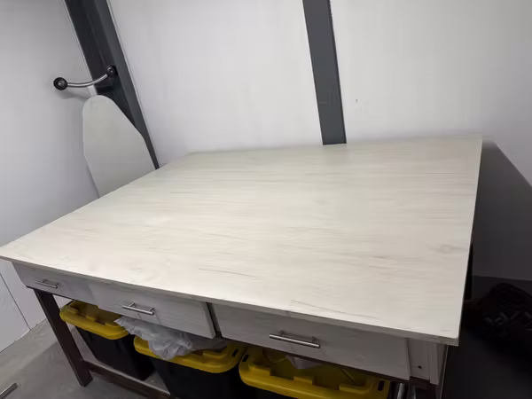 Fabric cutting table for fashion design