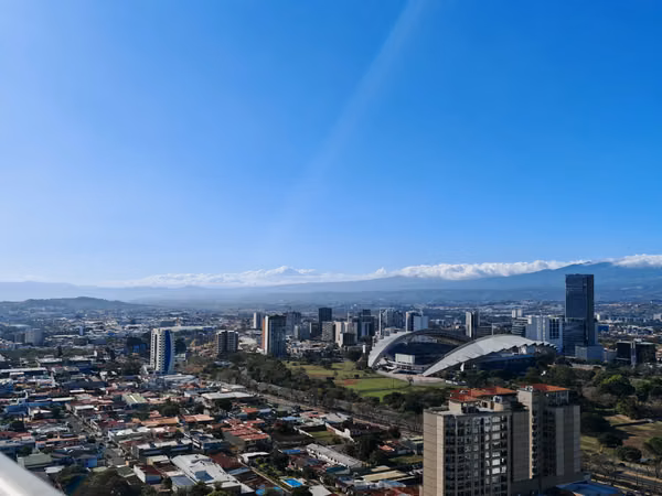 Apartamento Amoblado en Alquiler – Sabana.