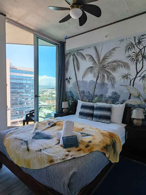 Apartamento Amoblado en Alquiler – Sabana.