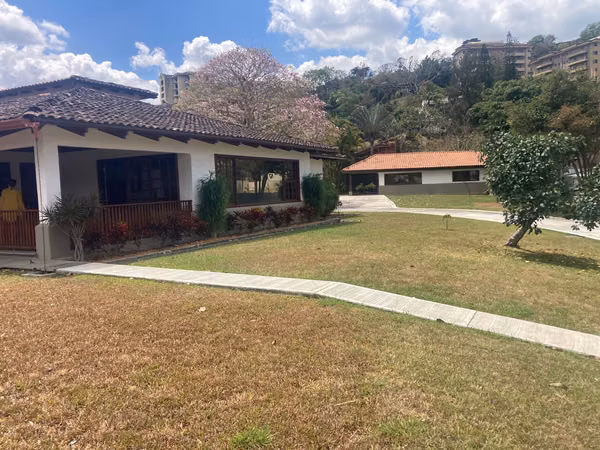 For Rent or sale Beatiful  house white apartament surrounded by gardens