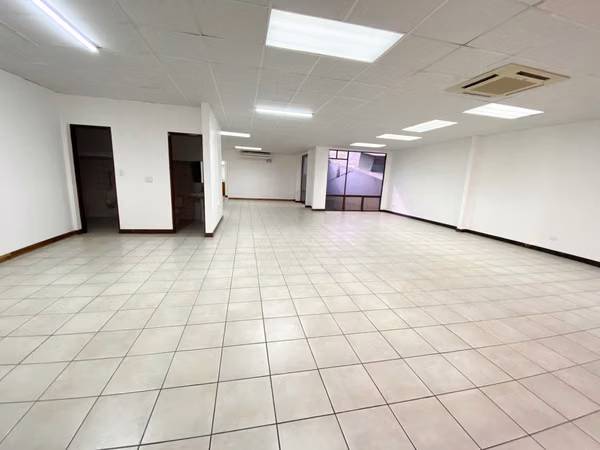 Executive Office for Lease | A/C | 160 m² | Pithaya, San José
