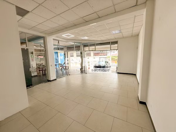 ALQUILER DE LOCAL COMERCIAL EN LA SABANA