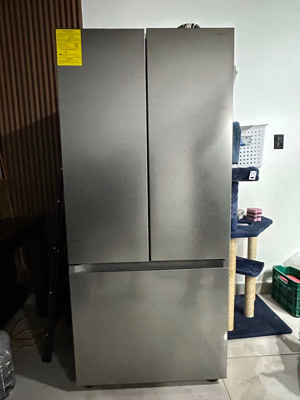 Samsung French Door Refrigerator 22 feet model RF22A4010S9