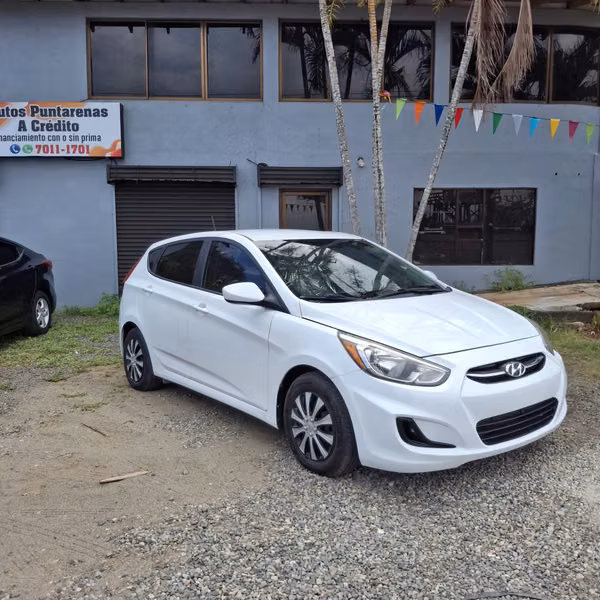 HYUNDAI ACCENT  2017  FINANCIADO