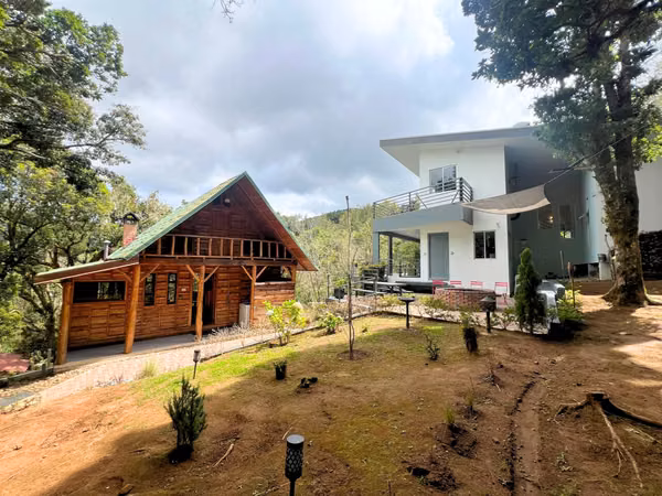 Resort in Dota | House + 2 Cabins | 7,444 m² | Airbnb