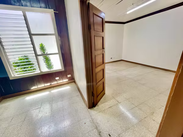 Oficina en Alquiler en el Centro de Heredia