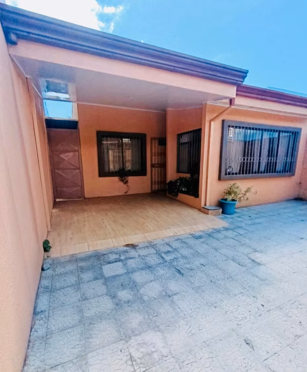 Se vende casa en El Roble, Puntarenas
