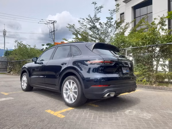 PORSCHE CAYENNE