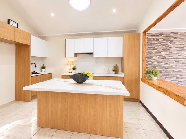 Casa en Venta Santa Ana | Quintas Don Lalo | 409 m² | 3 Hab | 6 Parqueos