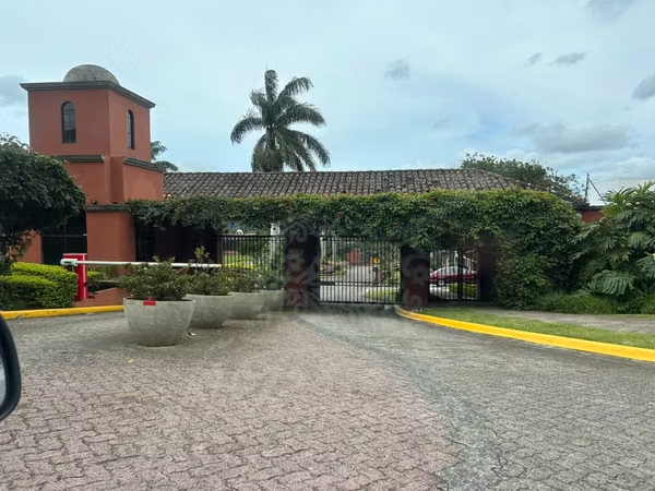 Colinas de Montealegre Precioso Lote #464