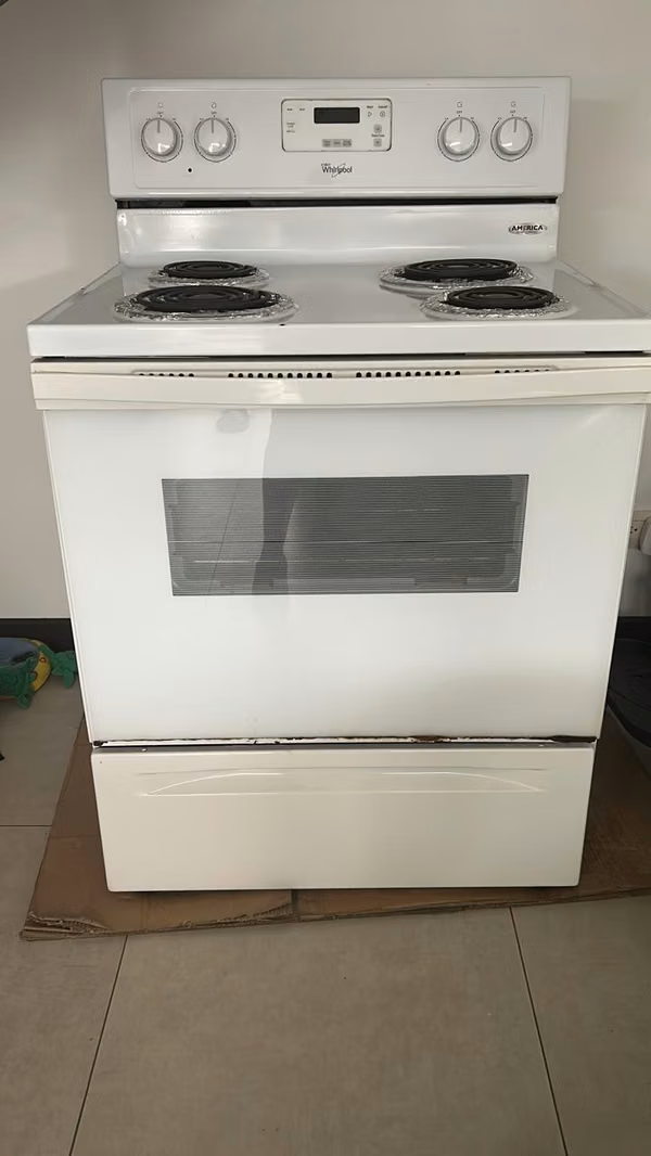 Whirlpool stove 4 electric furnaces