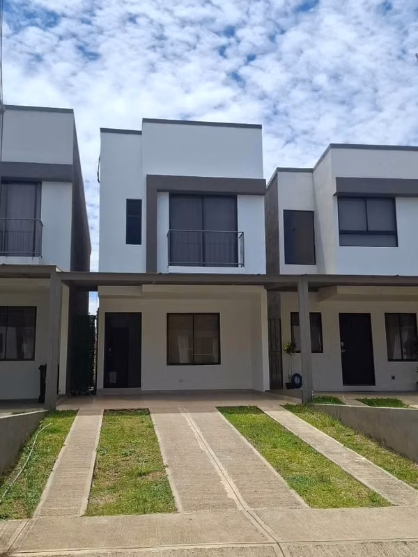 Casa en condominio para alquiler cerca de Belén