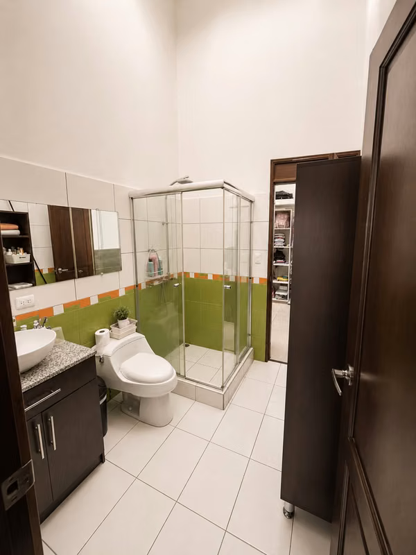 Venta de Casa de Una Planta en Granadilla de Curridabat-ID 43042