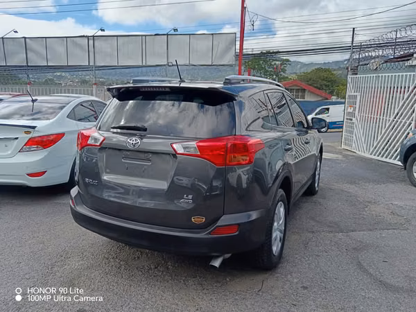 Toyota Rav4 Le