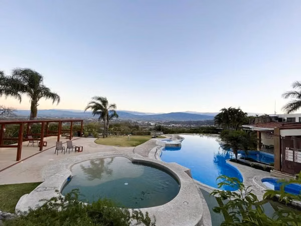 Penthouse 2 BR Investment Condo with Mountain Views - Avalon Country, Santa Ana