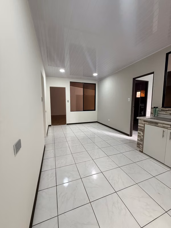 VENTA DE CASA CON USO SUELO MIXTO| Barrio Vasconia, San José | 257m²