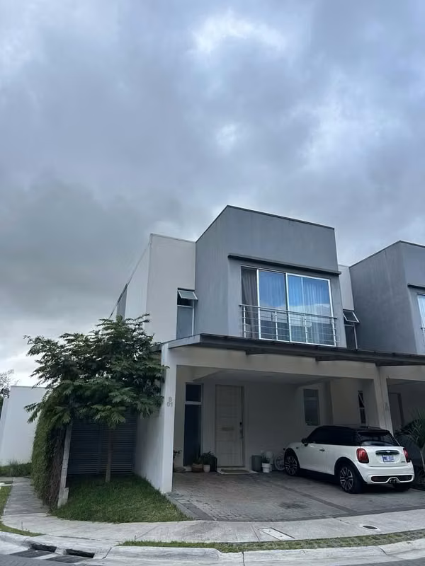 VENTA DE CASA EN CONDOMINIO AYARCO BOULEVARD