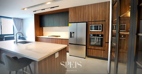 Sale of House in Condominio Vista Real, Santa Ana