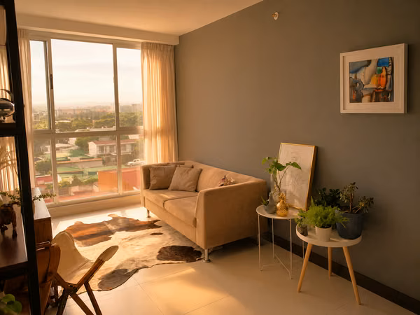 Apartment for rent in Rohrmoser: A custom urban shelter (ref: 88)