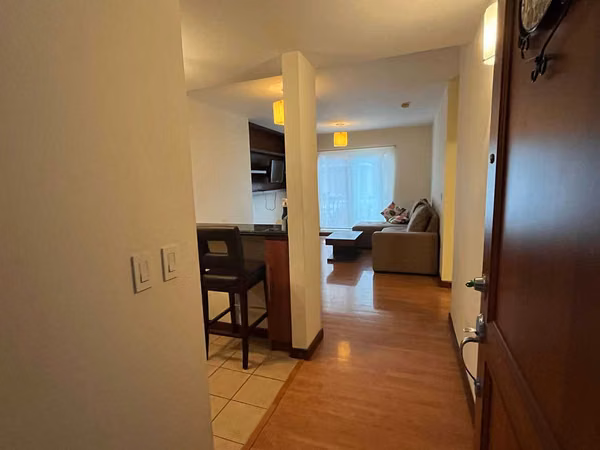 Excelente Oportunidad de Inversión en Escazú: Apartamento Ejecutivo Totalmente Amueblado
