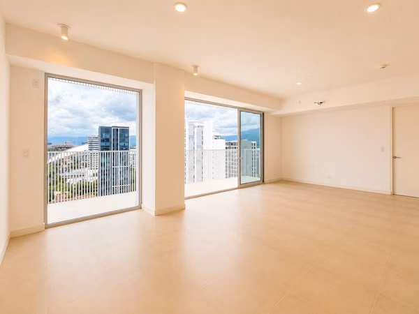 Venta penthouse con vistas panorámicas, La Sabana. (MN)