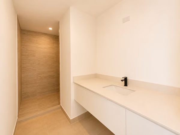 Venta penthouse con vistas panorámicas, La Sabana. (MN)