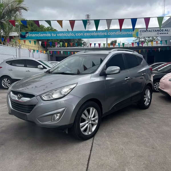 HYUNDAI TUCSON 2012 FINANCIADO