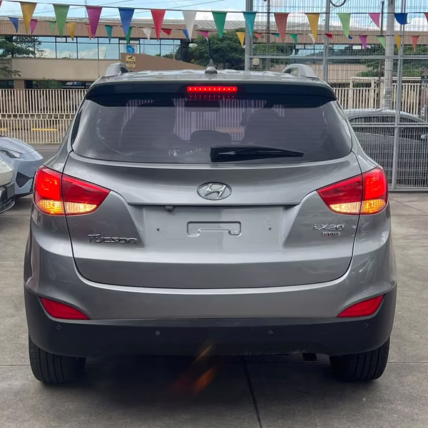 HYUNDAI TUCSON 2012 FINANCIADO