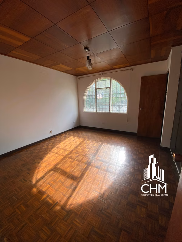 VENTA DE ESPECTACULAR CASA-ROHRMOSER-CERCA ANTIGUO AID