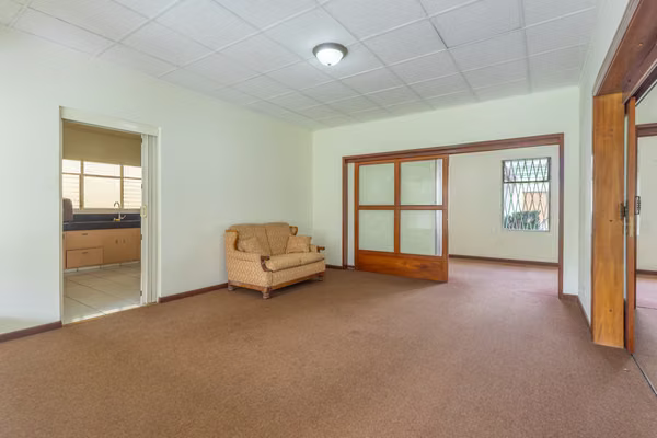 Casa en venta, en La Uruca | Uso de suelo mixto