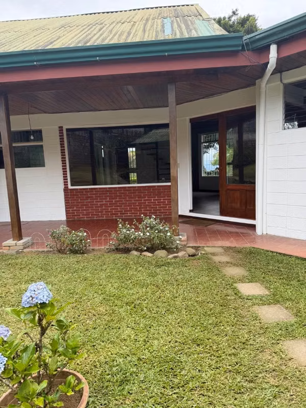 San Ramón de tres ríos Alquiler Casa