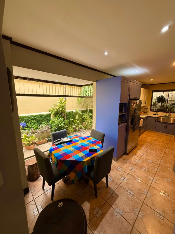 Casa en Venta Escazú San José RA 27120
