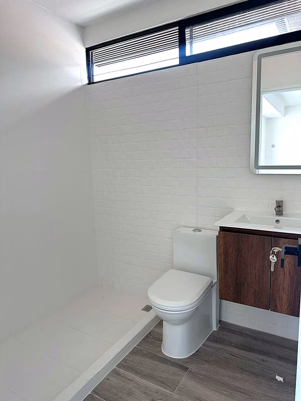 Casa en Escazú | Residencial u Oficina | 3 Hab. | 3 Parqueos | $2.500