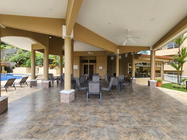 REMATE BANCARIO | Apartamento de 224 m² con Vista al Valle | Amenidades de Lujo - $395.000