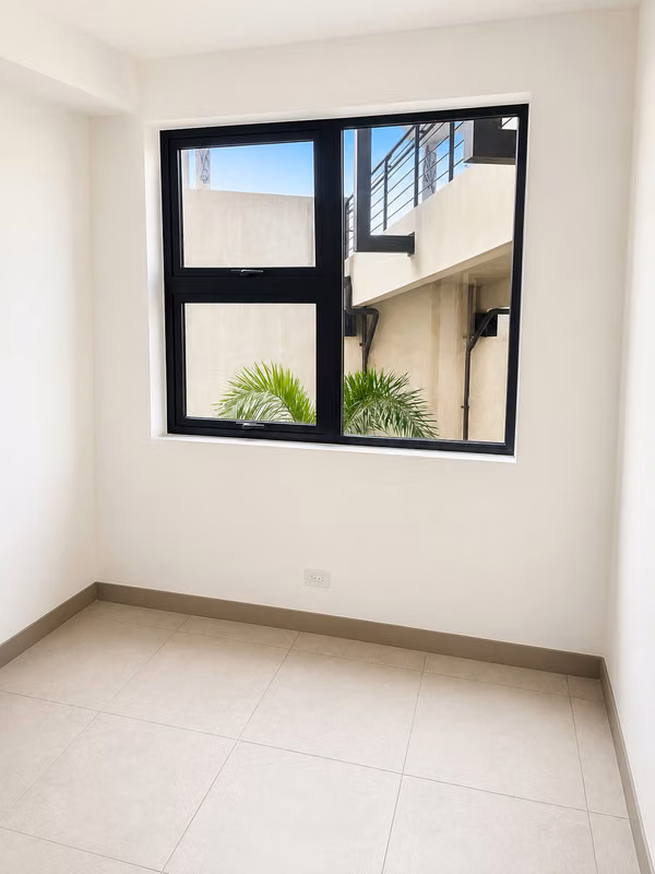 Núcleo Sabana Torre B Condo 212