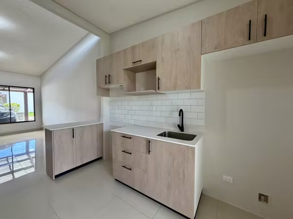 Casa NUEVA alquiler Heredia | Condominio | Patio