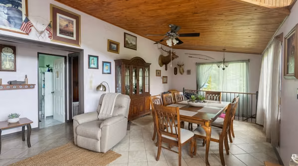 Finca Plana con 2 Casas en Venta Palomo Cartago 16.000 m²