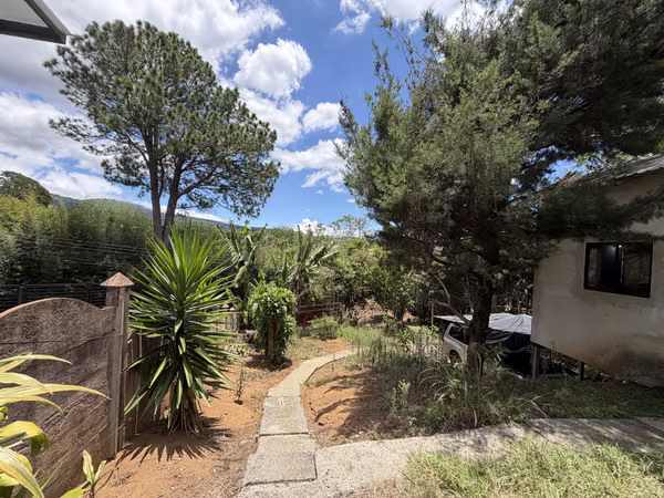 Vendo casa y apartamento en Birri Santa Barbára, por Hotel Monte Campana, con zonas verdes
