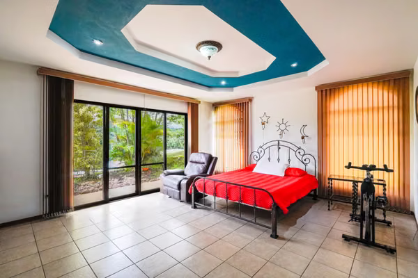 Casa en Venta en Grecia, Alajuela - Urbanización Bella Vista -3 Habitaciones -Amplio Lote