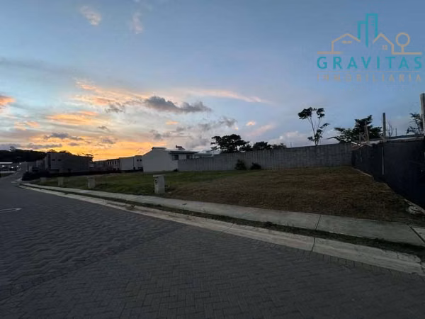 Venta de lote en Curridabat | 202 m2 | Condominio Ayarco 385 | PLANO | F 708