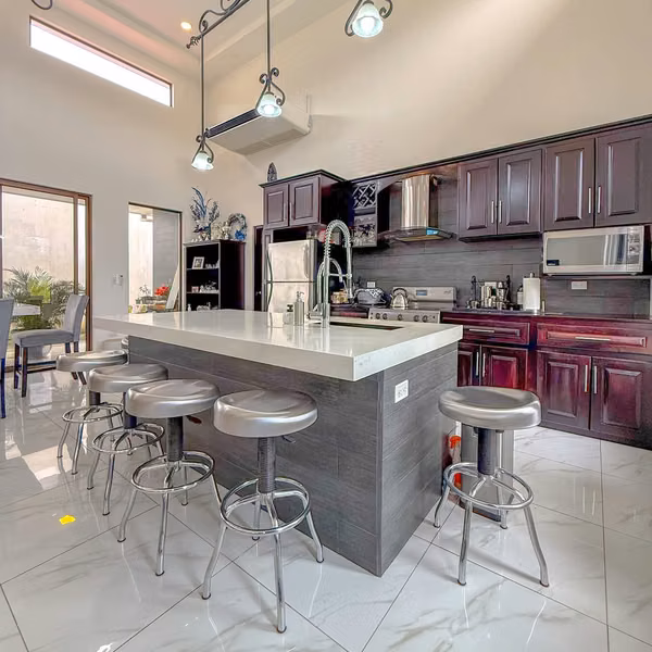 Cas en Venta en La Guácima -3 Habitaciones - Residencial Exclusivo