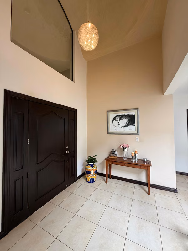 Casa de un Piso en Condominio Exclusivo en Santo Domingo